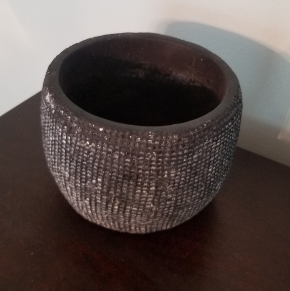 5 inch like new black planter - Picture 1 of 3